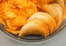 ОТКУДА В ЧИПСАХ АРОМАТИЗАТОРЫ И СТОИТ ЛИ ИХ БОЯТЬСЯ?