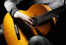 Как подобрать аккорды к песне Звезда по имени Солнце