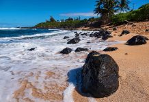 Туры в две популярные у россиян страны подорожали за год вдвое