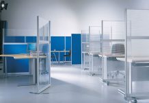 Удобство и эстетика: стеклянные офисные мобильные перегородки