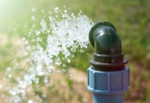 Вода из скважины: преимущества и способы обеспечения доступом