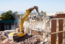 Демонтаж зданий: технологии, применяемые в современной строительной индустрии