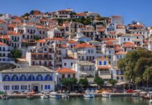 Греция: Магия недвижимости на фоне эпохальных достижений