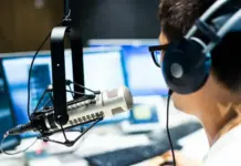 Как новые технологии и приложения меняют способы прослушивания радио